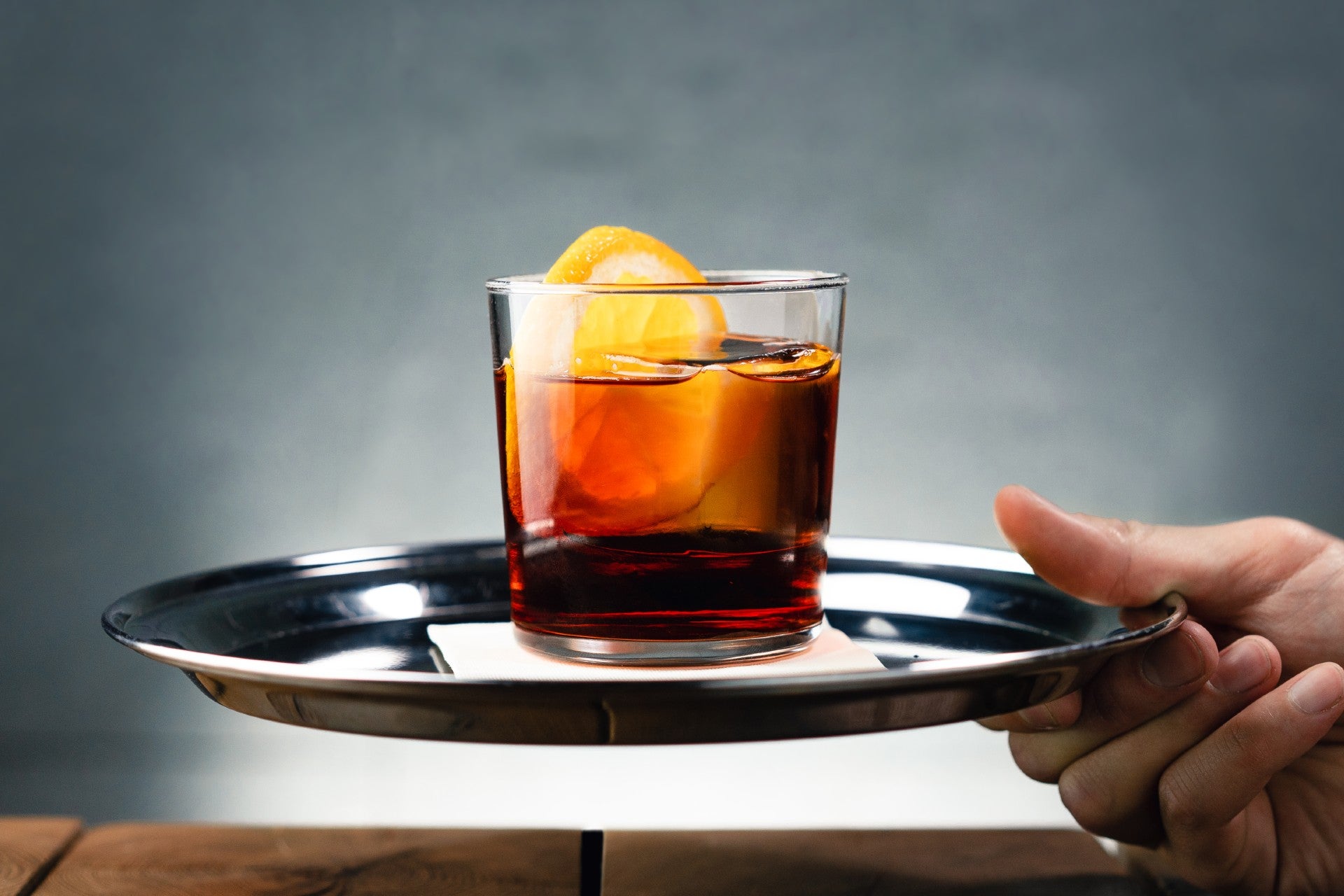 cócteles-con-vermut-negroni-sbagliato