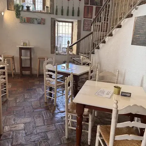 Canela en Rama Baeza