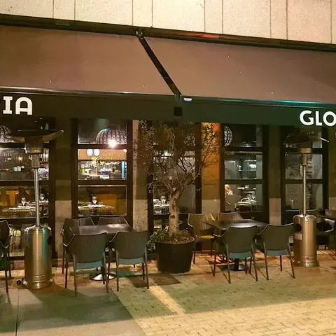 Gloria - Esther y Nacho Manzano Gloria - Esther y Nacho Manzano