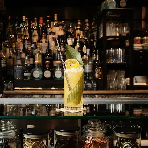 Snob Cocktails &amp; Food