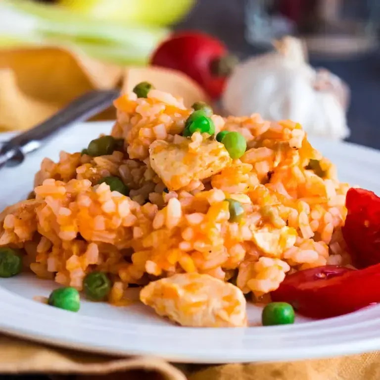 Arroz con pollo y guisantes - Fine Dining Lovers