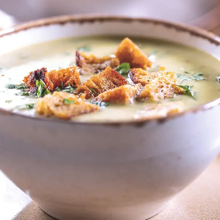 Crema de coliflor y avellanas