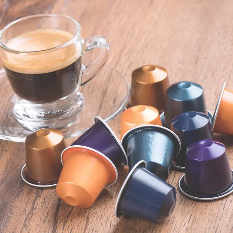 Tazza_di_caffè_con_capsule