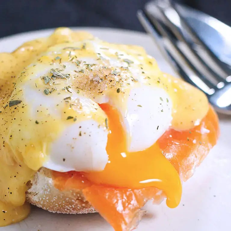 Huevos Benedictinos