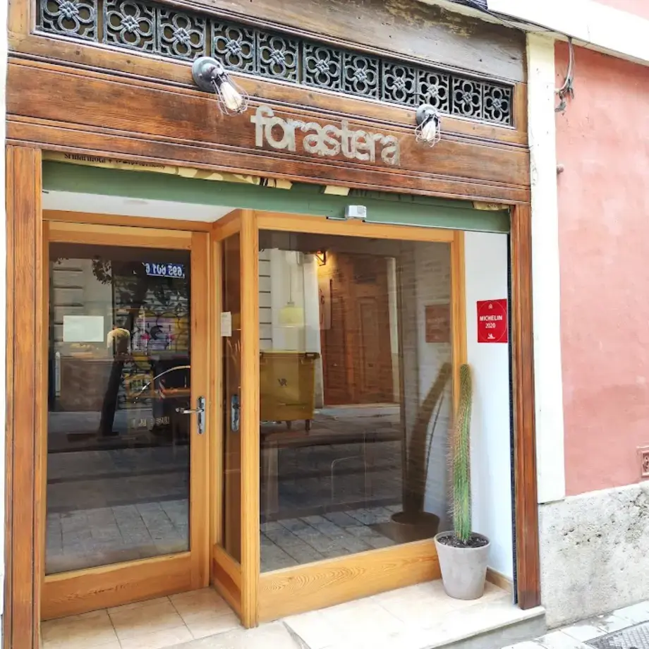 Forastera Forastera