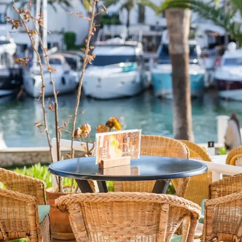 Petit Café Petit Café