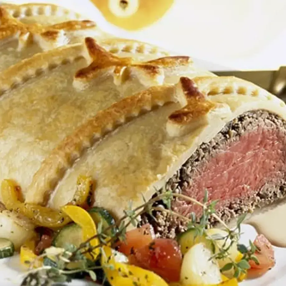 Solomillo Wellington con verduras variadas (sin gluten)