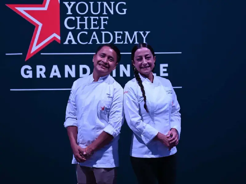 Erick Alfredo Bautista Chacón y Lula Martín del Campo