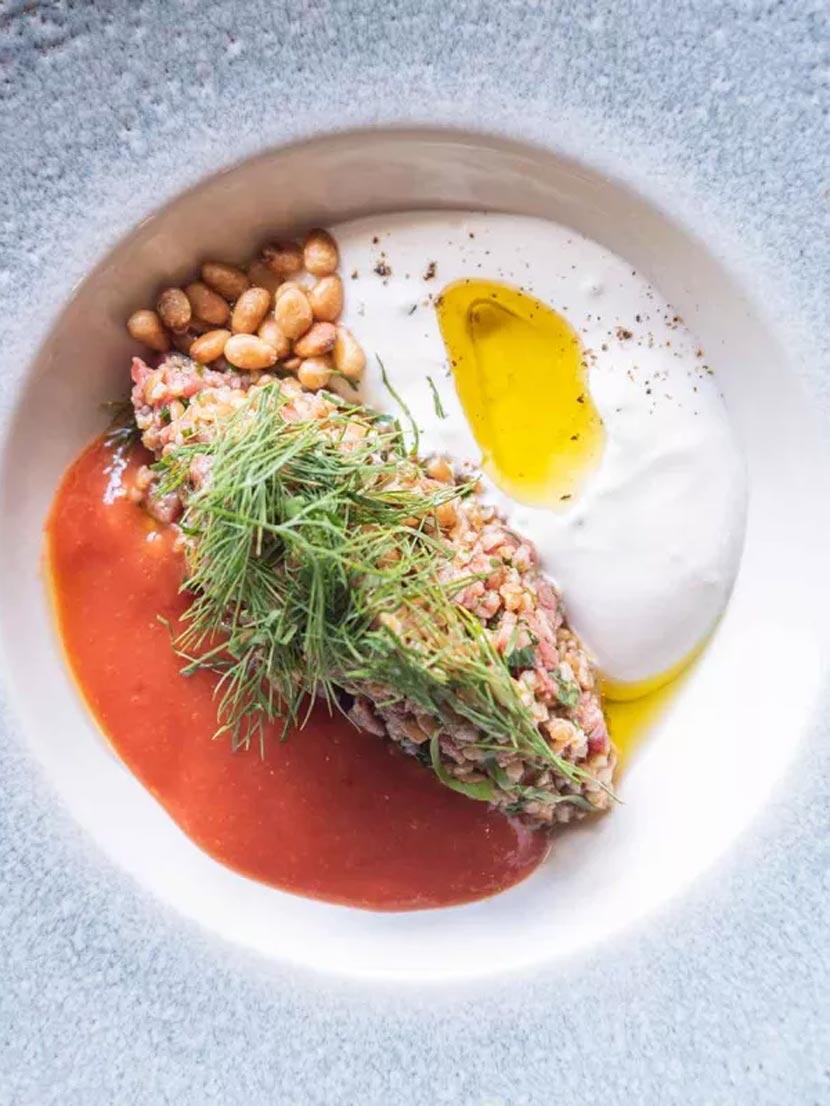 Asiática y occidental